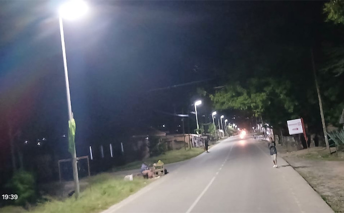100-Sets-All-In-One-Solar-Street-Light-project-in-Tanzania.jpg