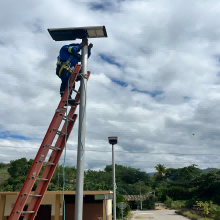 Anern 50 Sets SLZ2 60W Solar Street Lights in Ecuador